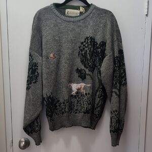 Croft & Barrow Gray and Green Crewneck Sweater with Animal Design